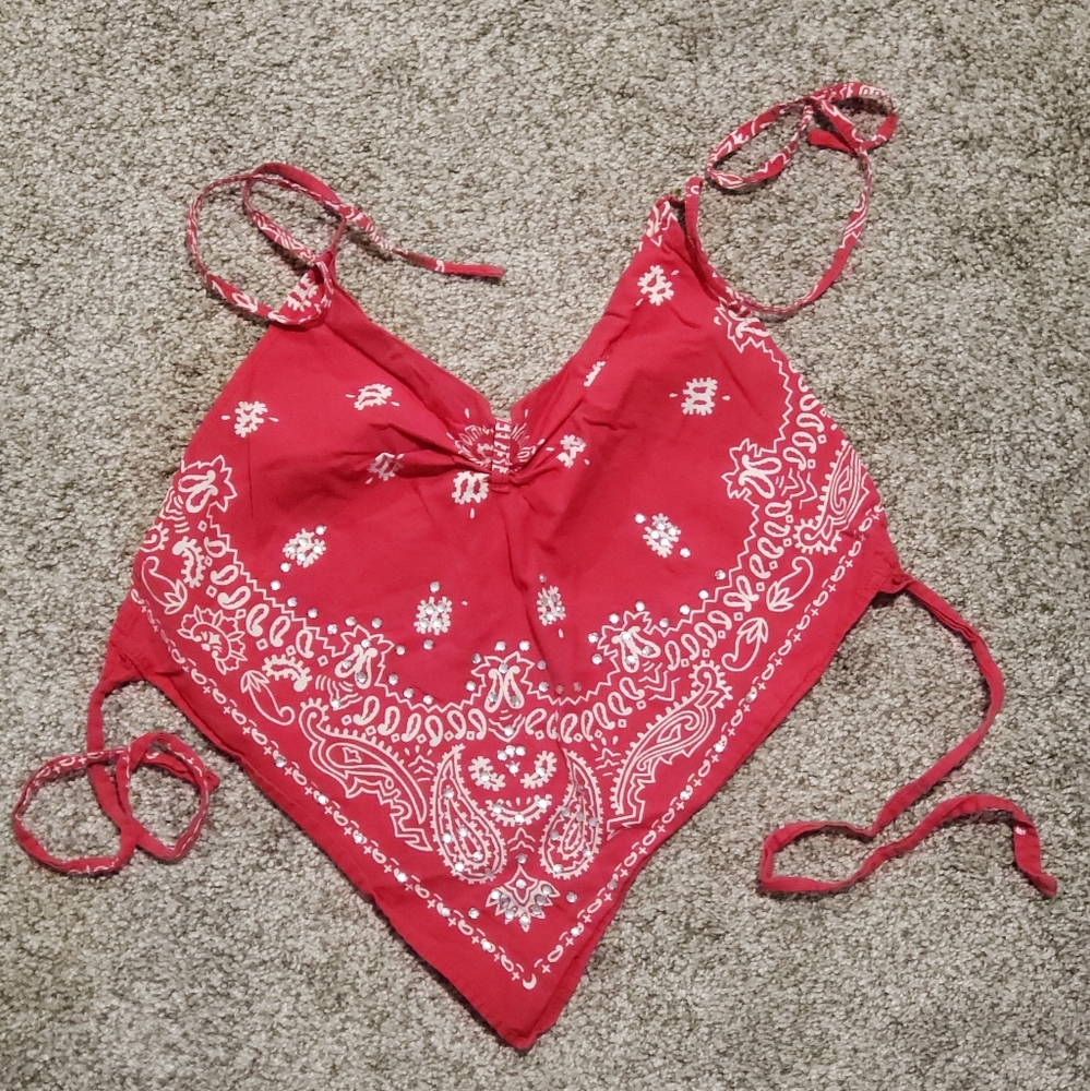 S. Missy Cherry red/white bandana style tie on top